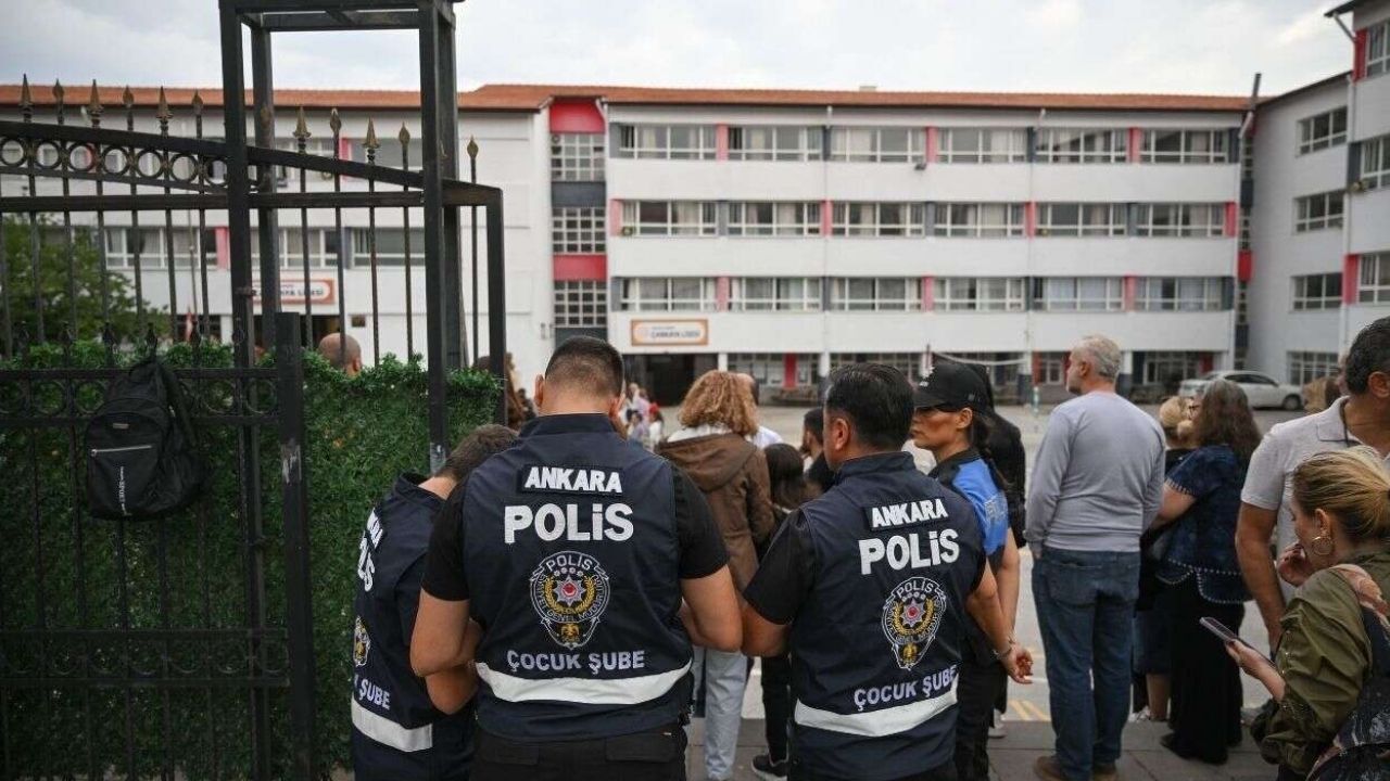 Ankara’da Öğrencilerin Güvenliği için Okul Önlerinde Denetim Mesaisi
