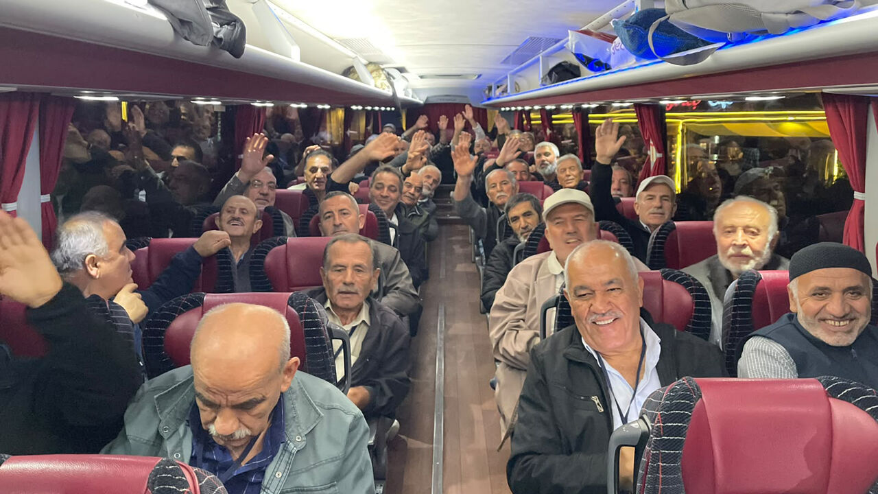 Pursaklar’da Büyüklerin Bursa ve İstanbul Gezileri Sona Erdi