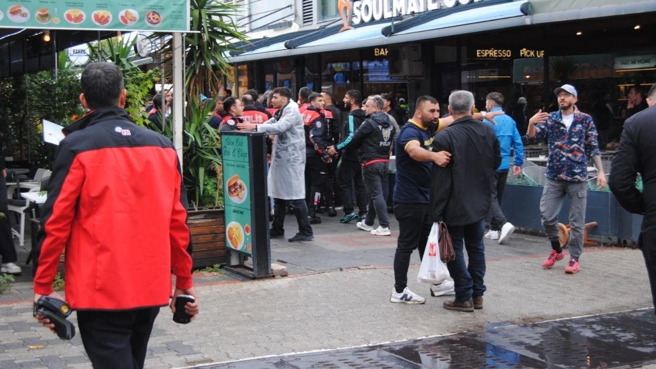 Fethiye'de Maç Öncesi Ankaragücü Taraftarları Arasında Kavga Çıktı